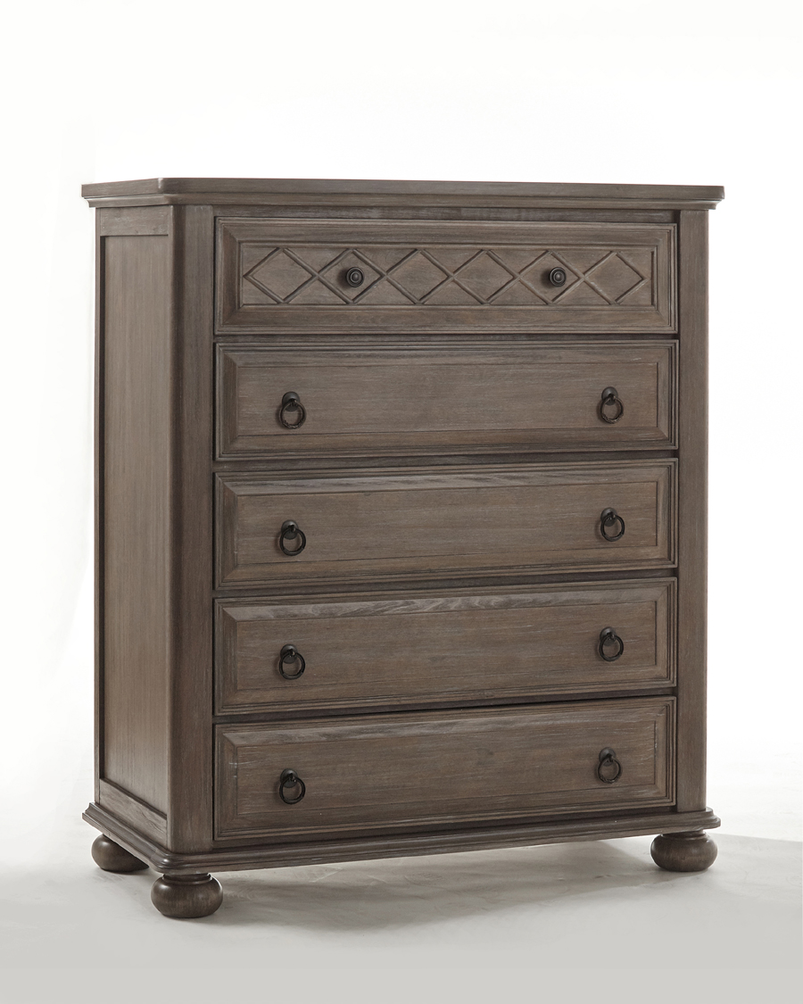 The <b>Siracusa</b> Collection, another example of elegance and refined taste.