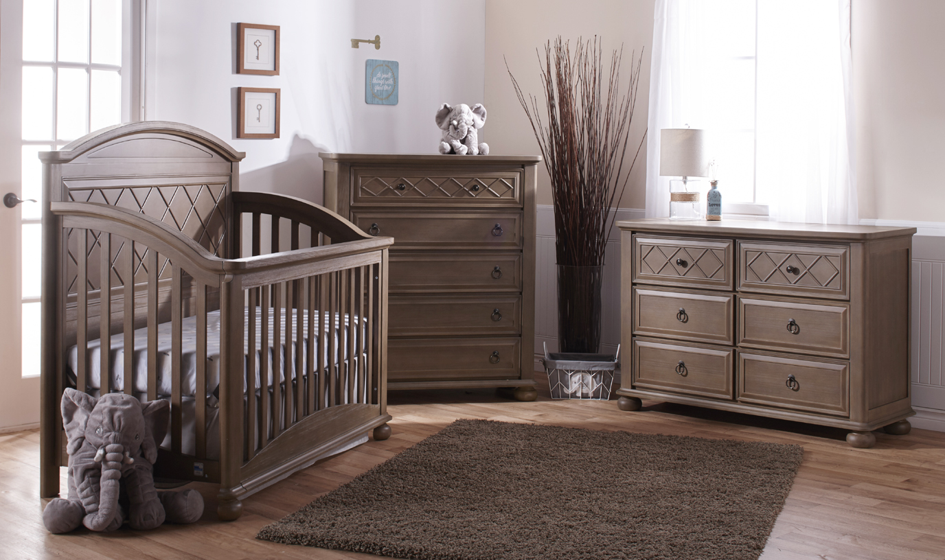 The <b>Siracusa</b> Collection, another example of elegance and refined taste.